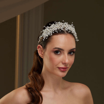 Elegant Bridal Hair Vine with Pearls