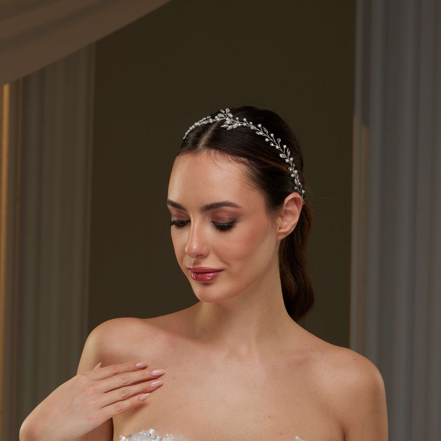 Elegant Crystal and Pearl  Hair Vine