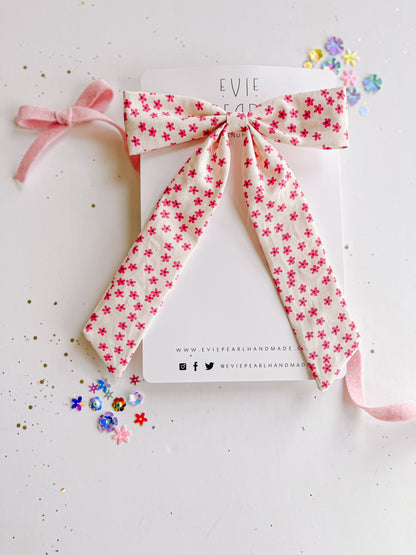 Pink Daisy Long Tailed Bow