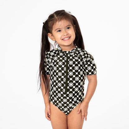 Short Sleeve Rash Guard One Piece Swimsuit (Girls)
