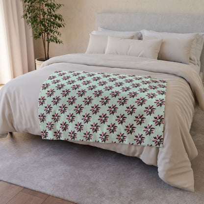 Pink Princess Philodendron Pattern Cozy Fleece Throw Blanket