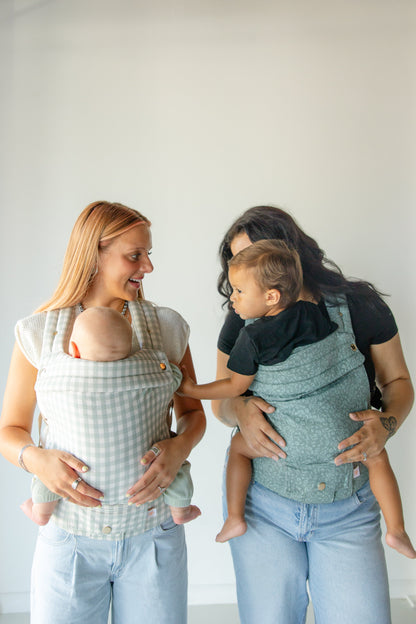 Coco Bloom – Baby Carrier With A Pocket