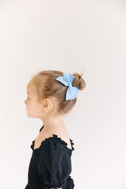 White Solid Small Bow