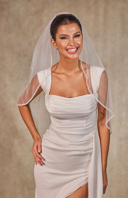 Bridal Shower Pearl Veil- D257
