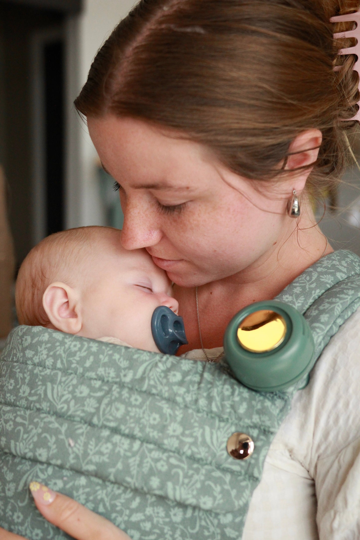Coco Bloom – Baby Carrier With A Pocket