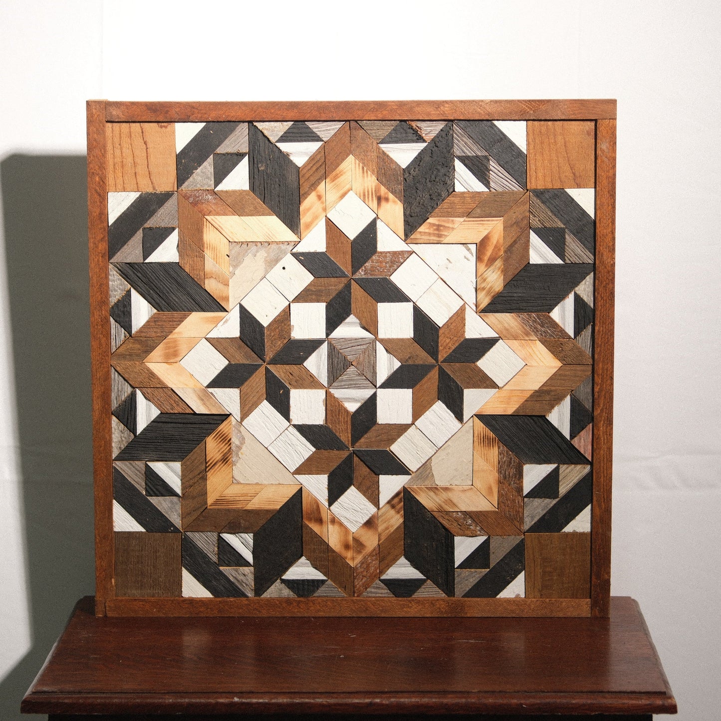 Amish Handmade Barn Quilt - Square (20.75 in x 20.75 in x 1 in)