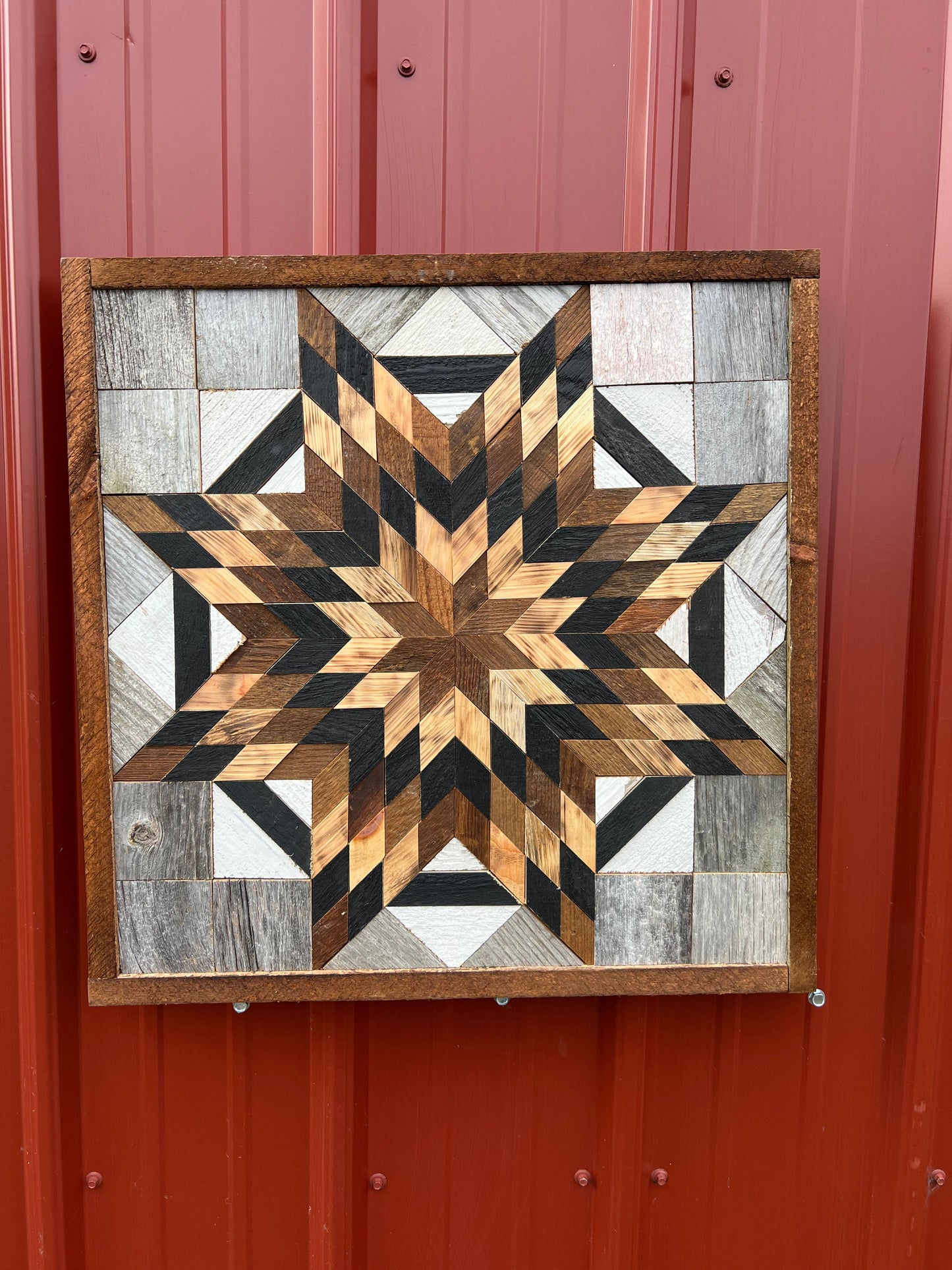 Amish Handmade Barn Quilt - Square (20.75 in x 20.75 in x 1 in)
