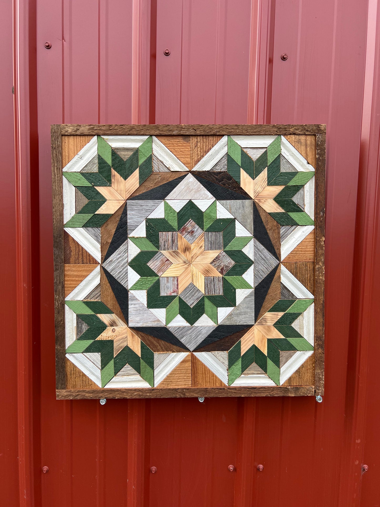 Amish Handmade Barn Quilt - Square (20.75 in x 20.75 in x 1 in)