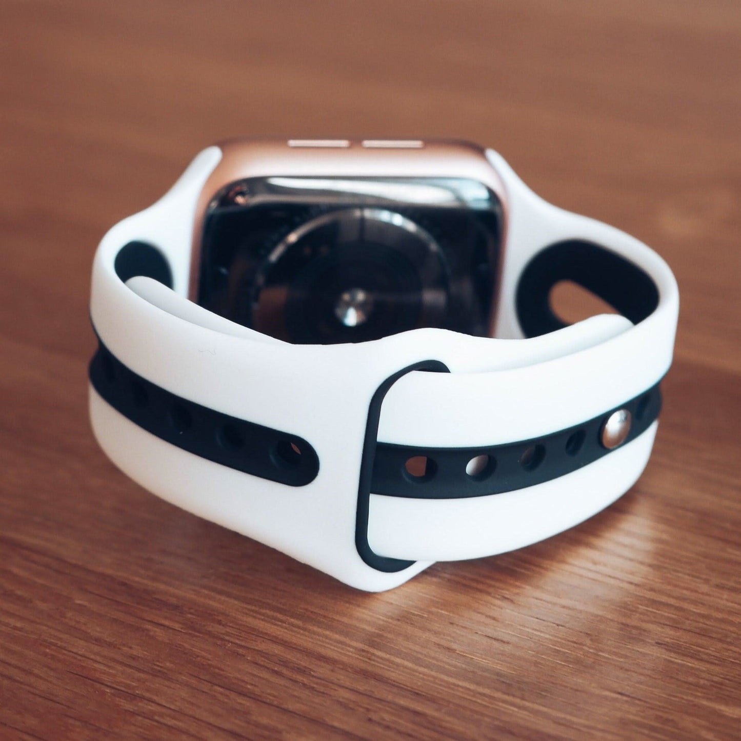 Leon Silicone Band