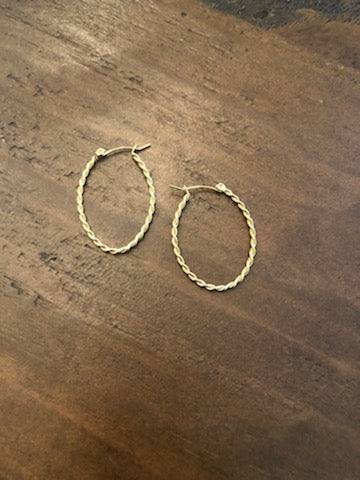 thin rope chain oval hoop earrings