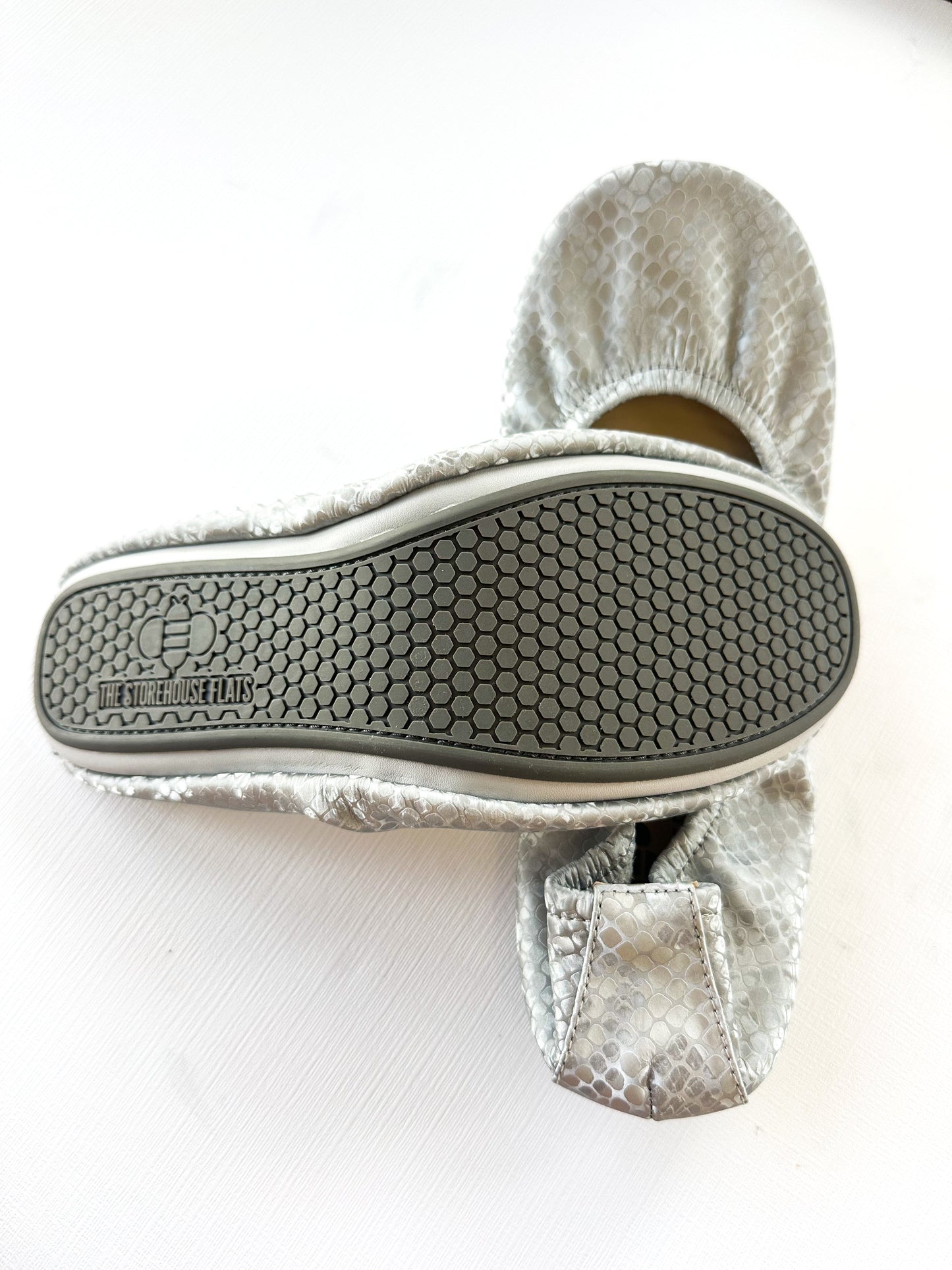 Dusty Snakes