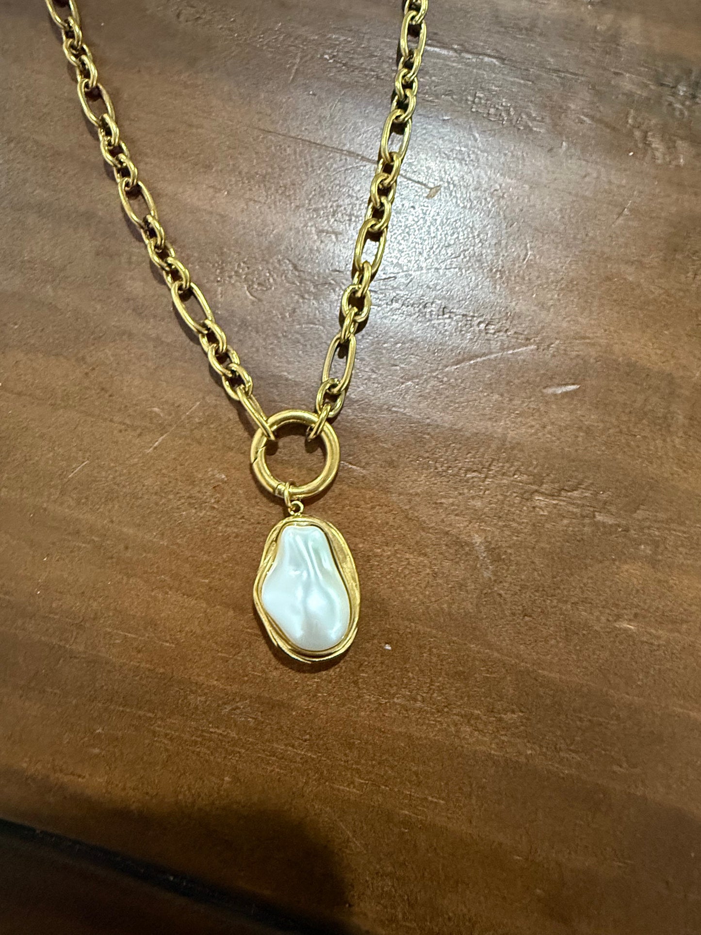 chunky pearl link necklace