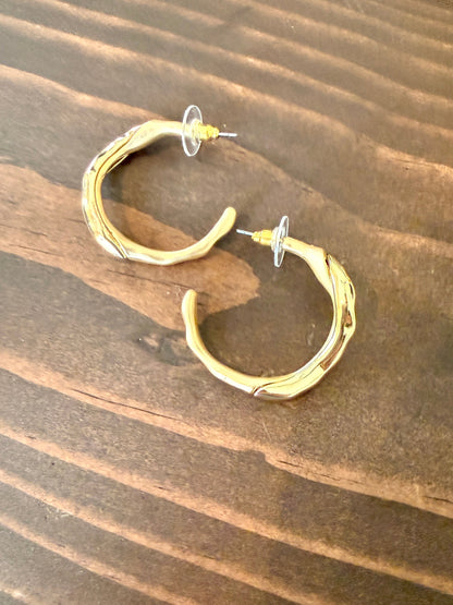 wavy hoop earrings