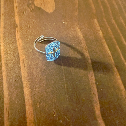 waterproof mixed metal hammered cross ring
