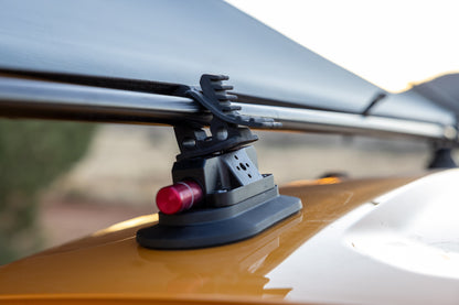 Quick Fist Anchor for Strut Pole