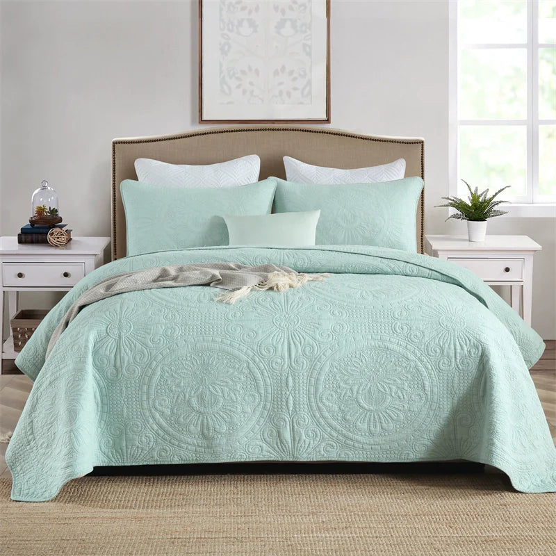 Export High-Grade Plain Embroidered Two Sides Palm Leaf Bedspread