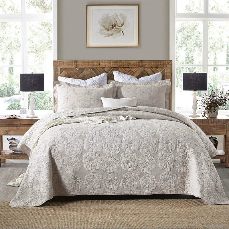Export High-Grade Plain Embroidered Two Sides Palm Leaf Bedspread