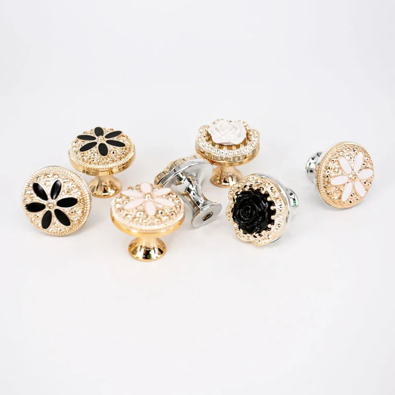 New European Single Hole Handle Gold Luxury Flower Pattern Furniture Cabinet Knobs For Home Wardrobe Door Handles Hardware