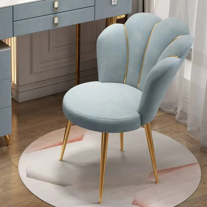 Pretty Petal Makeup Chair
