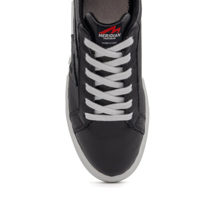 601 Solid | Black