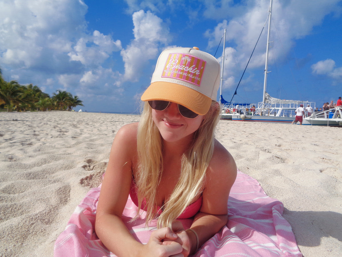 Beachin' - Vintage Trucker Hat