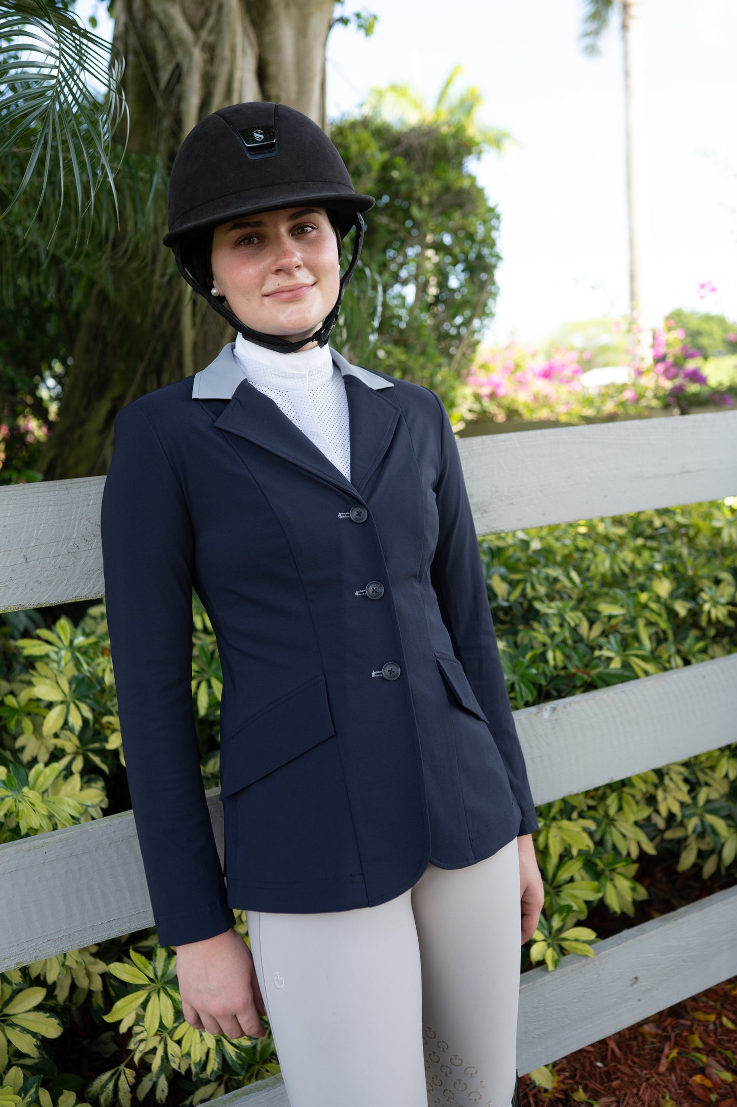 Grand Prix Ladies EQJ 3 Button Show Coat, Navy with Cadet Blue Collar