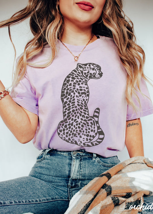 Sitting Cheetah Tee *13 Colors (S-3X)
