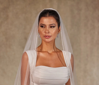 Crystal Knot Beaded Edge Wedding Veil - D250