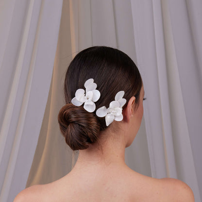 Two-Piece Resin Flower Hair Pin Set
