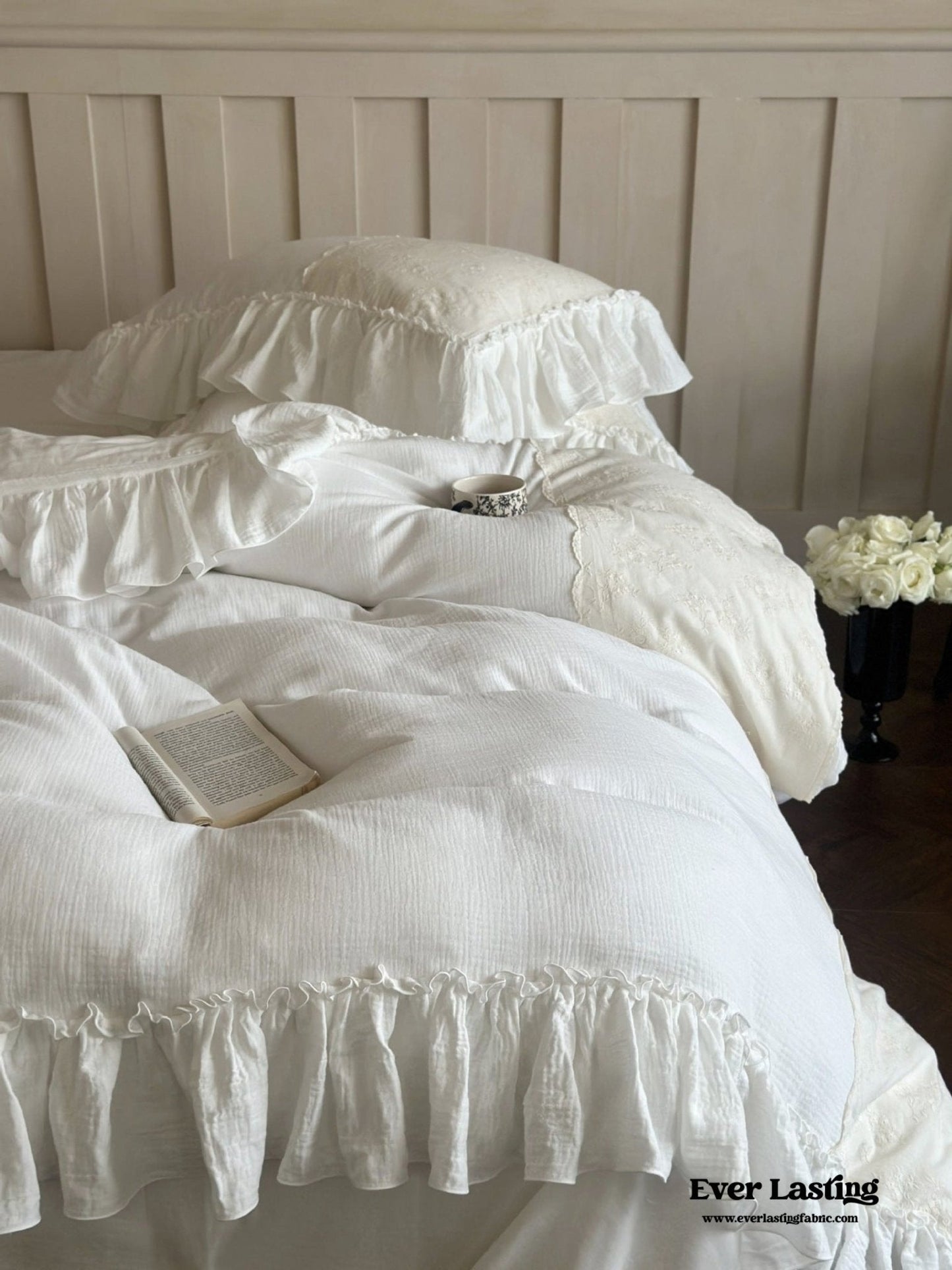 Celeste Soft Lace Embroidered Ruffle Bedding Set / Pink