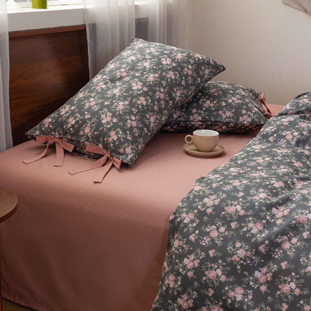 Celia Cottage Ribbon Bow Tie Floral Bedding Set / Rust Pink