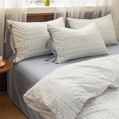 Celia Cottage Ribbon Bow Tie Floral Bedding Set / Blue