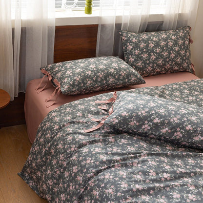 Celia Cottage Ribbon Bow Tie Floral Bedding Set / Blue
