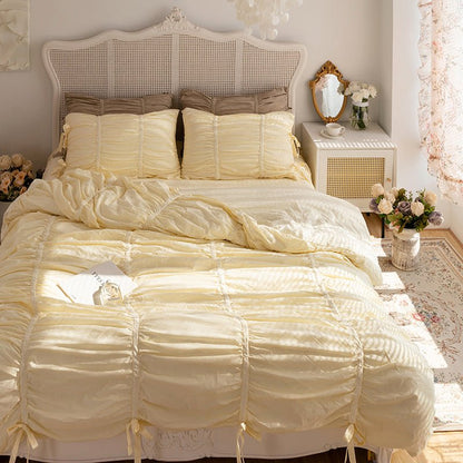 Coquette Ruffle Bedding Set with Ties / Pink