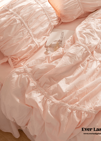 Coquette Ruffle Bedding Set with Ties / Pink