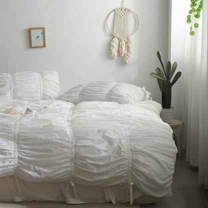 Coquette Ruffle Bedding Set with Ties / Pink