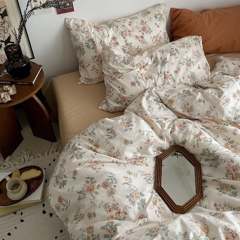Cottage Floral Bedding Set / Dusty Purple