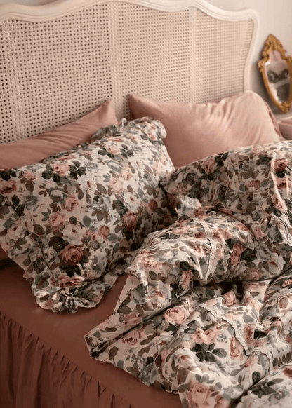 Dark Garden Floral Bedding Set / Beige Mix
