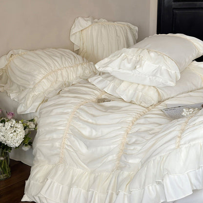 Élodie Silky Coquette Ruffled Bedding Set / Beige
