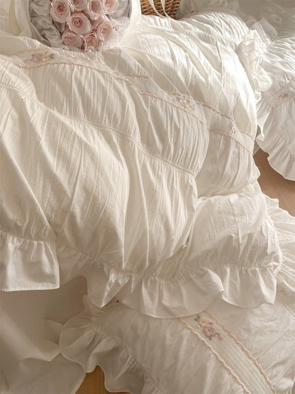 Embroidered Lace Ruffle Bedding Set / Pink