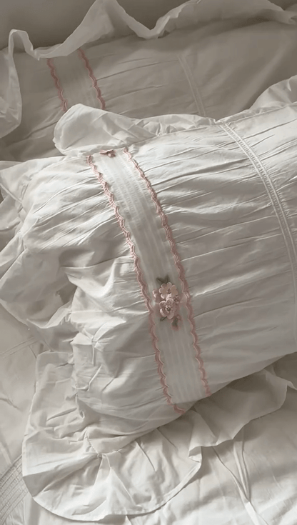Embroidered Lace Ruffle Bedding Set / White