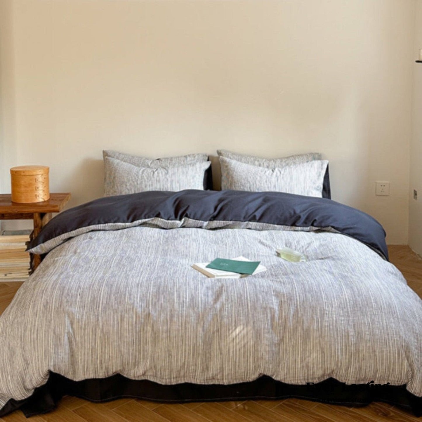 Emma Duo Striped Jacquard Bedding Set / Brown