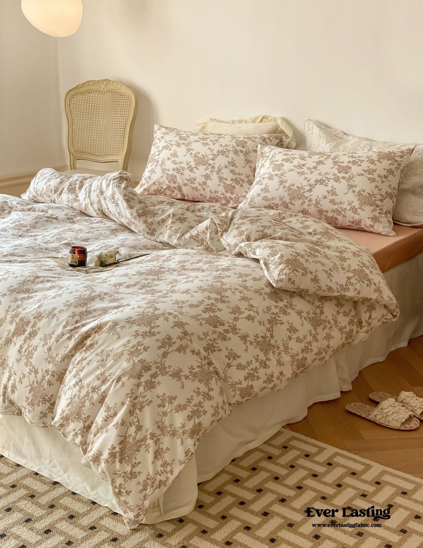 Fleur Elegant Floral Knit Cotton Bedding Set / Beige