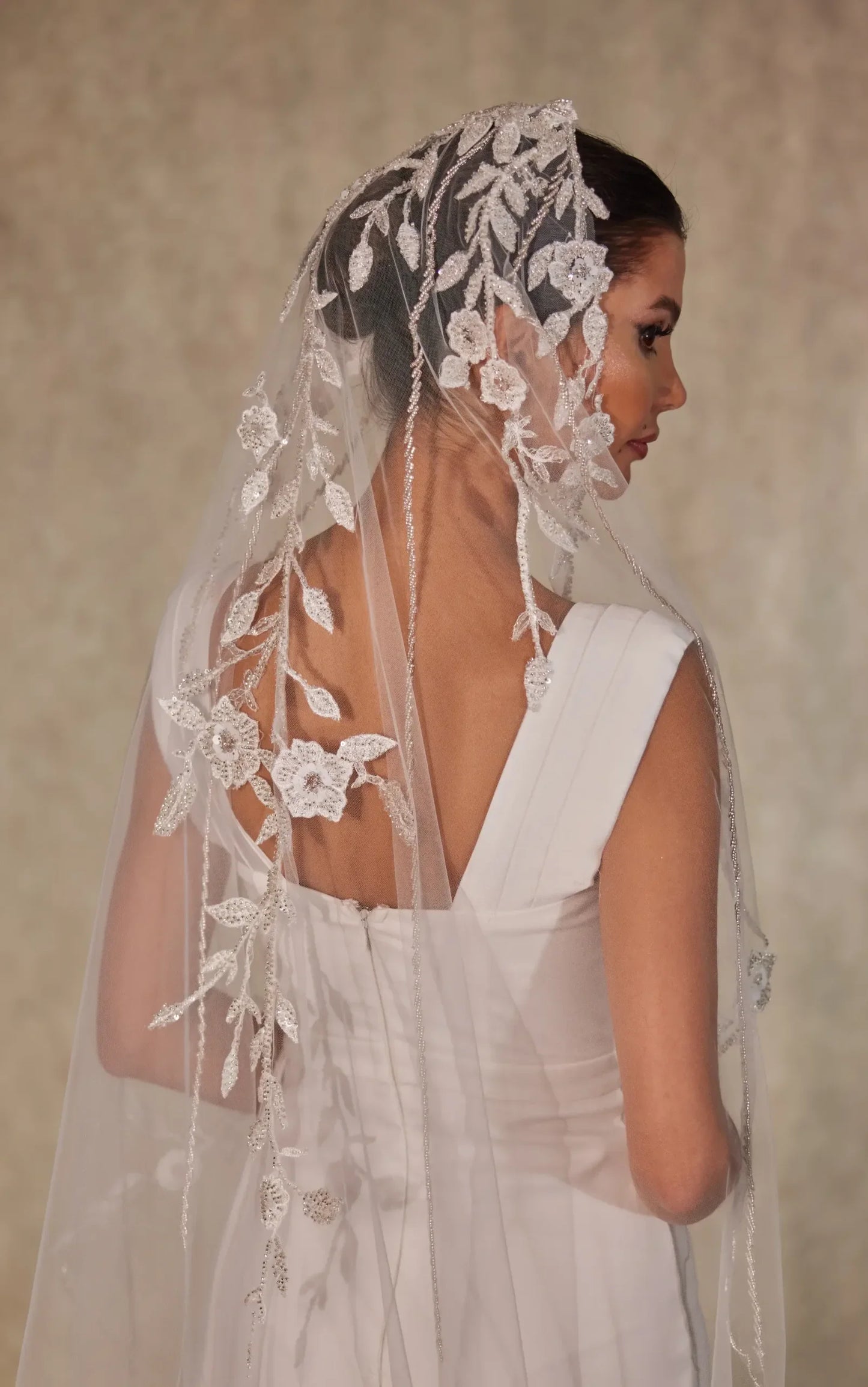 Flower Embroideried Wedding Veil- D230