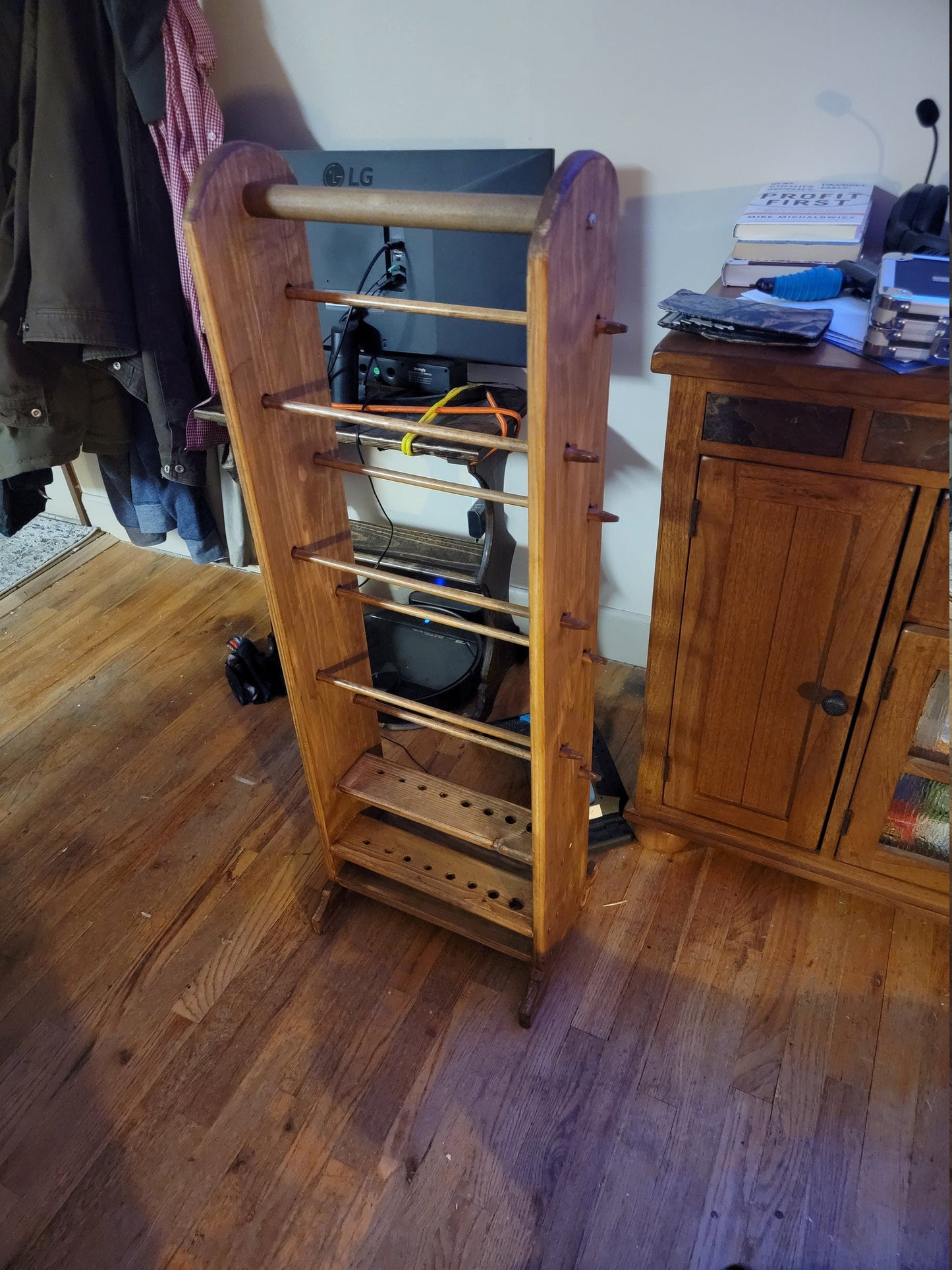 The Grand Studio: 7 Skein Yarn Holder & Organizer