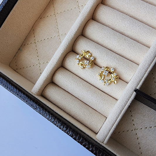 Gold Vermeil Clover Flower Earrings