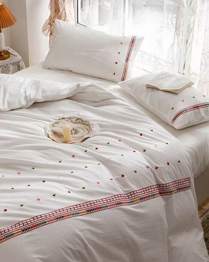 Isla White Floral Embroidered Bedding Set / Sunflower