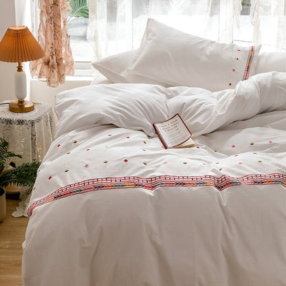 Isla White Floral Embroidered Bedding Set / Sunflower