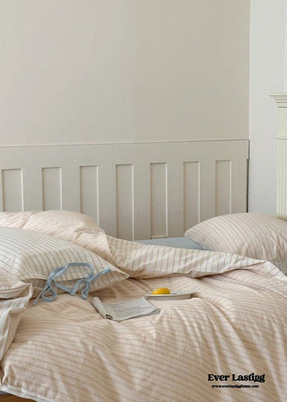 Josie Bow Tied Striped Bedding Set / Blue