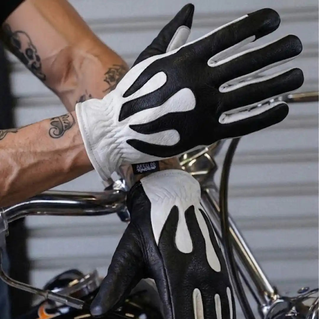 Spitfire White Touchscreen Gloves